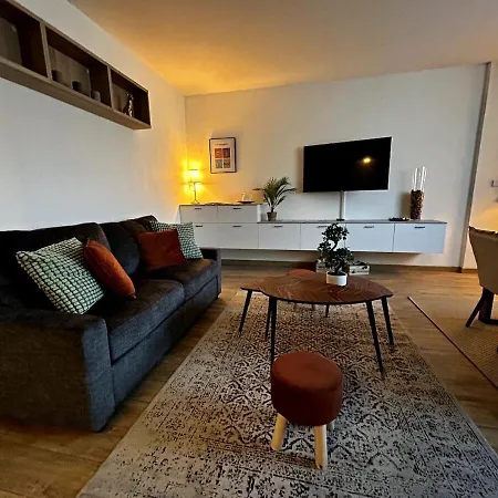 Apartament Au Coeur De : A Deux Pas De La Cathedrale