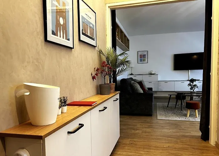 Au Coeur De : A Deux Pas De La Cathedrale * ריימס